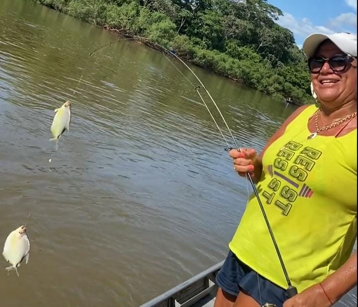 Pescaria Com Fartura No Rio Cuiabá